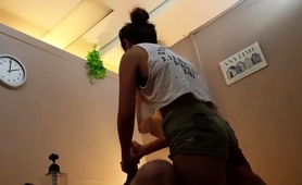 Sexy Babe Puts Her Massage Skills On Display On Hidden Cam
